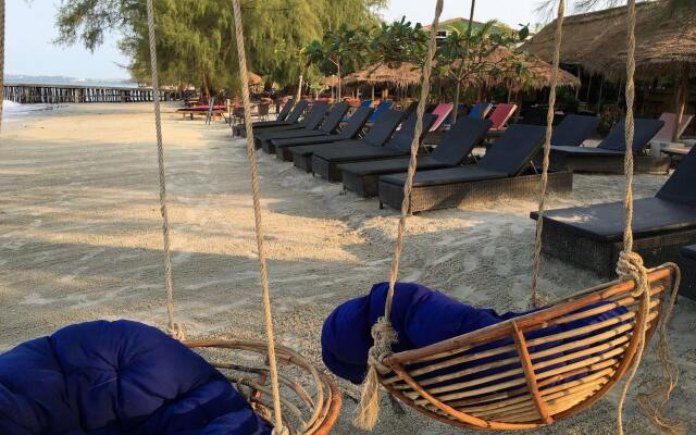 Mary beach Bungalows