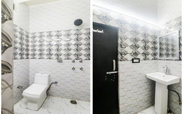 Hotel Paradise by OYO Rooms