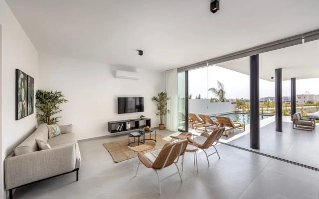 Protaras Aqua Pearl Villa 9