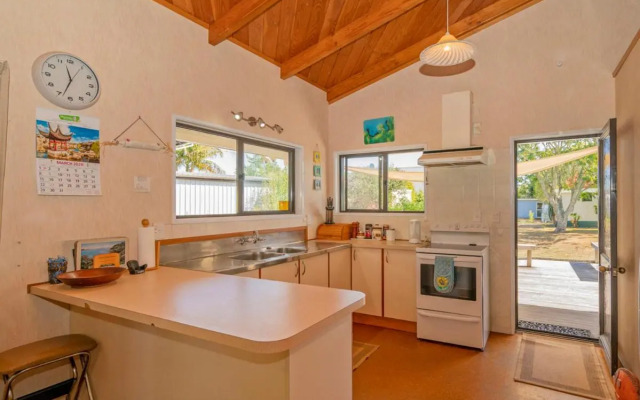 Oyster Bliss - Cooks Beach Holiday Home