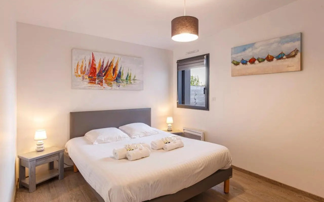 GOVIHAN - Maison 8p avec piscine commune