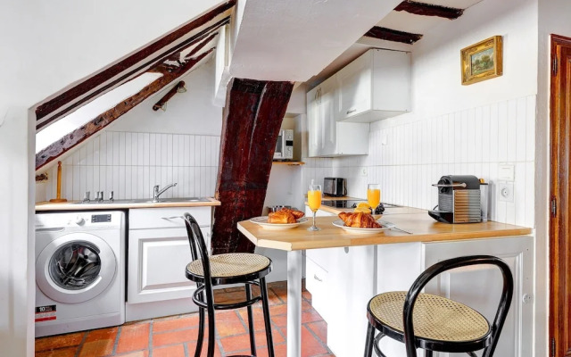 Cozy 2BR in the Heart of Île Saint-Louis