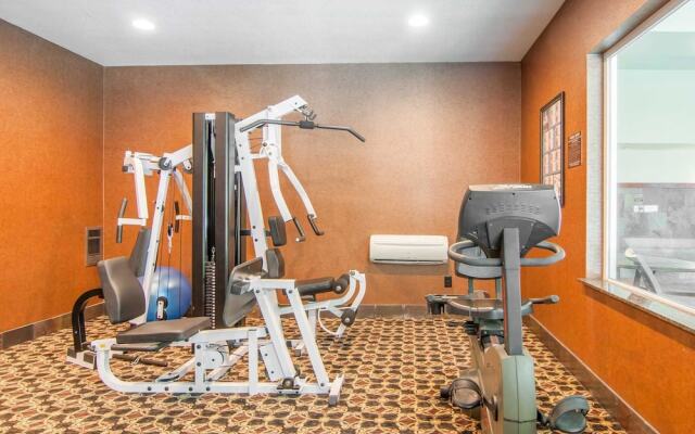 Comfort Inn & Suites