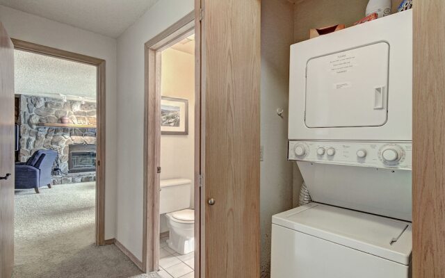 221 Cinnamon Ridge I 2 Bedroom Condo by RedAwning