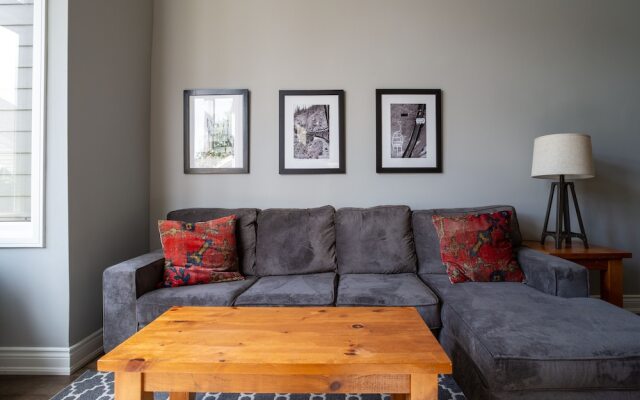 The Lodges at Blue Mountain - Chateau Ridge Condos