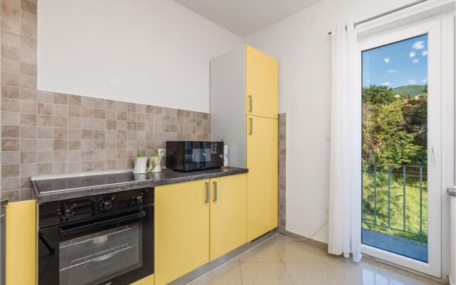 Awesome Apartment in Lovran With Wifi and 2 Bedrooms