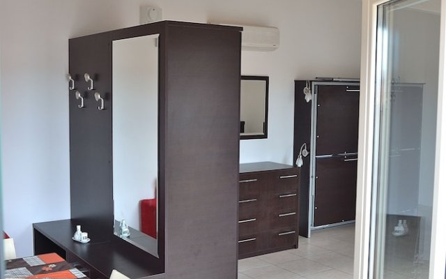 Appartamenti In Residence Zoe 150 metri dal mare