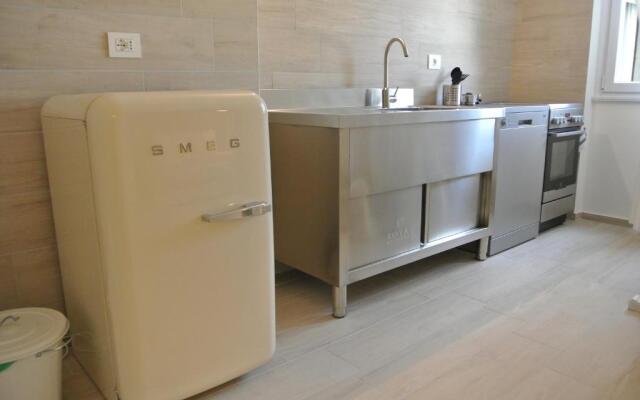 Piano B Apartment