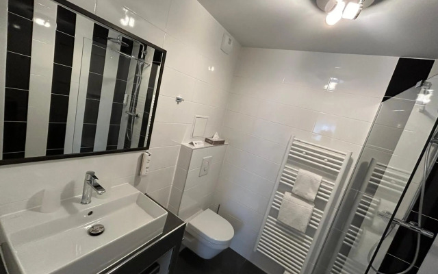 Hotel Arok