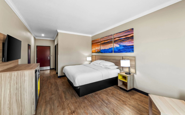 Days Inn by Wyndham Rockdale Texas