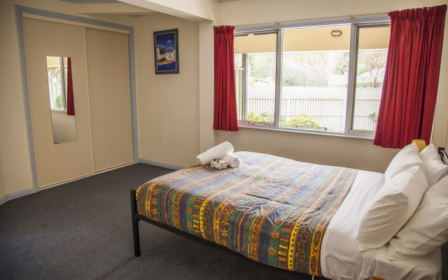 Cherry Lane Apartments