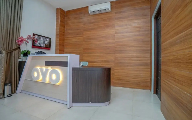 Oyo 932 Griya Mas Residence Syariah