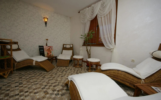 Laguna Beach Resort & Spa