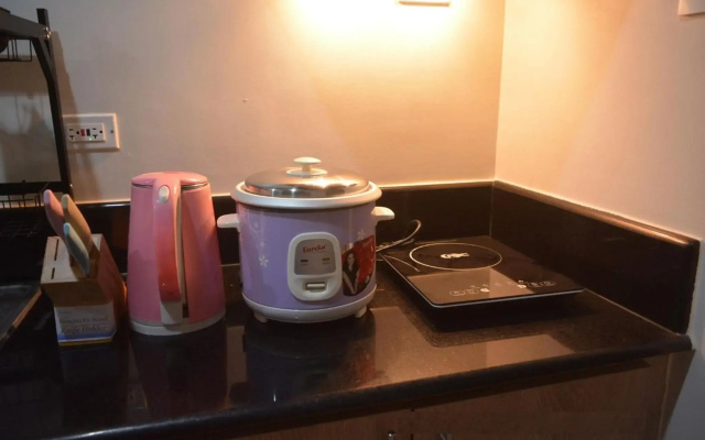 Paranaque SM-Sucat Field Res. Bldg 5, 2/F, 2BR with Balcony