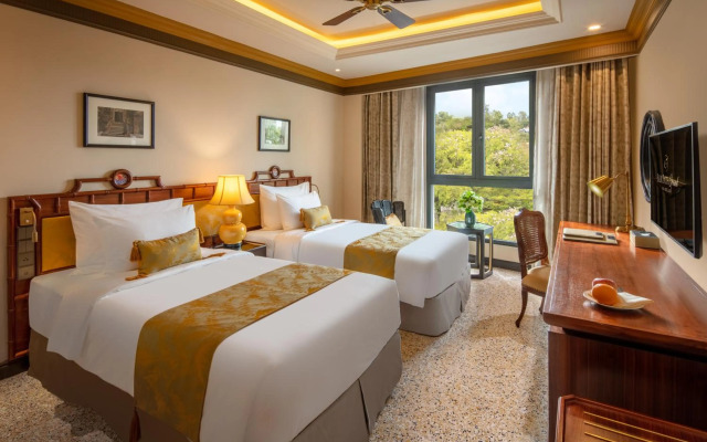 Silk Path Grand Hue Hotel