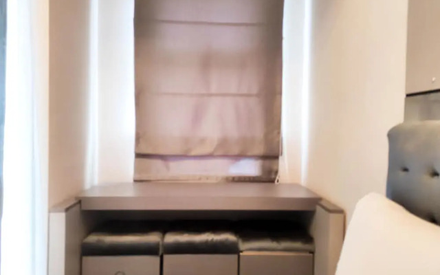 Nice And Elegant Studio At Vida View Makassar Apartment