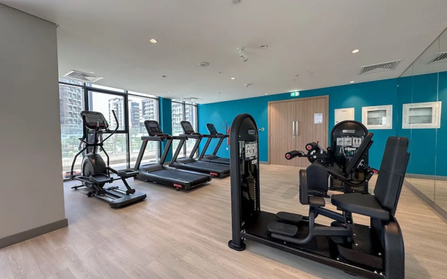 Luxury StayCation - Comfy Condo With Balcony In The Heart of Meydan