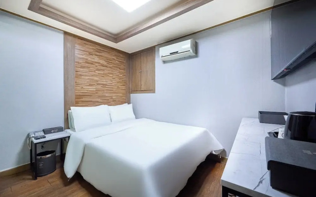 Thema Hotel - Seoul Singil