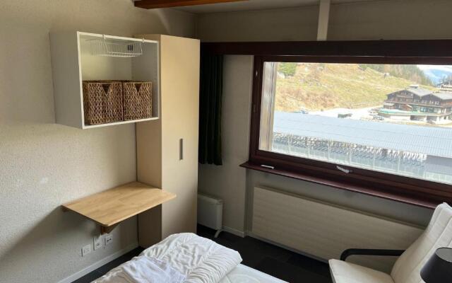 Ski in Ski Out Apartment Siviez