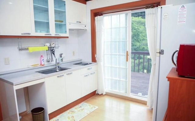 Youngwol Sky Pension Camping