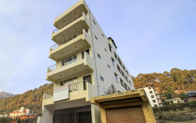 Oyo Flagship 77433 Sk Hotel