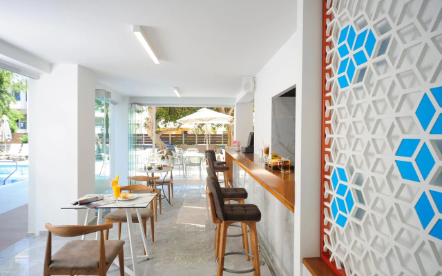 Atrium Ambiance Hotel