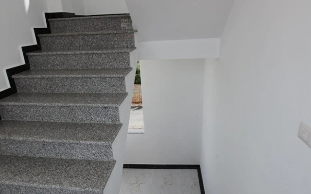 Irdi Aparthotel