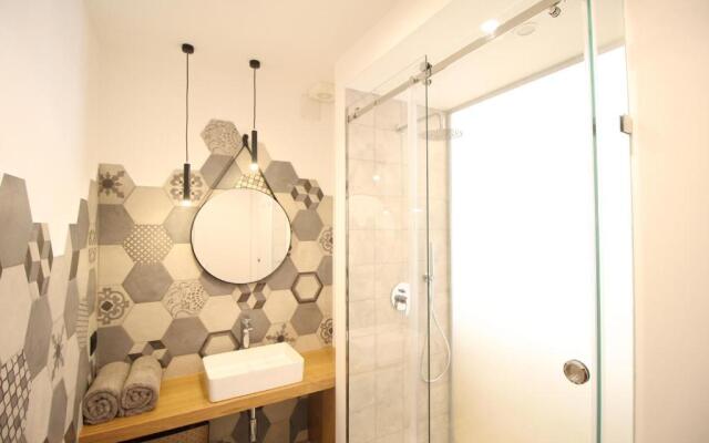 Suite 44