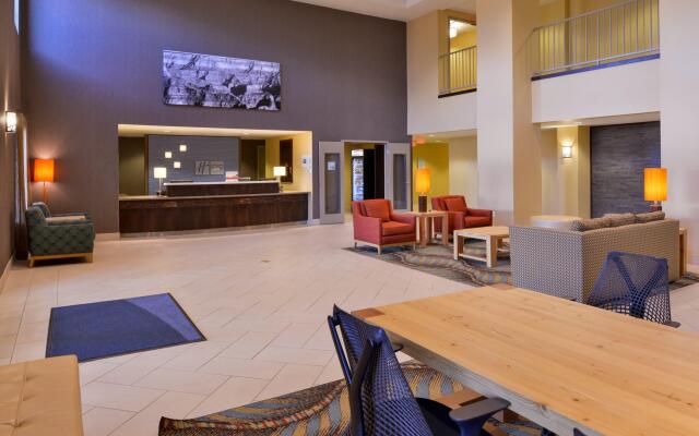 Holiday Inn Express & Suites Page - Lake Powell Area