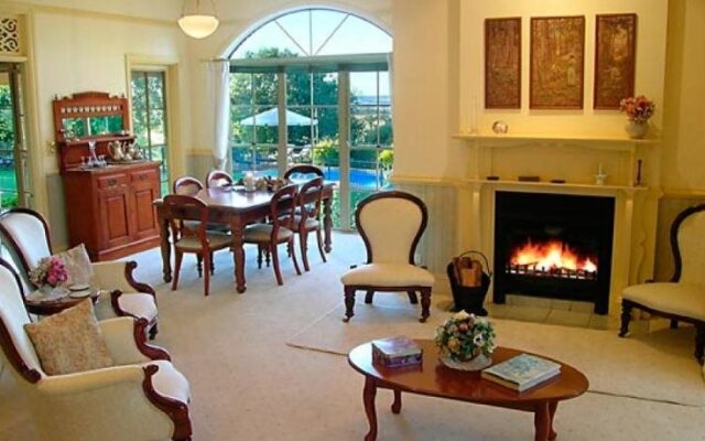 Pericoe Retreat Bed & Breakfast
