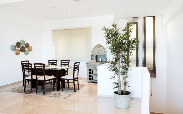 Important Group Villas Ortakent