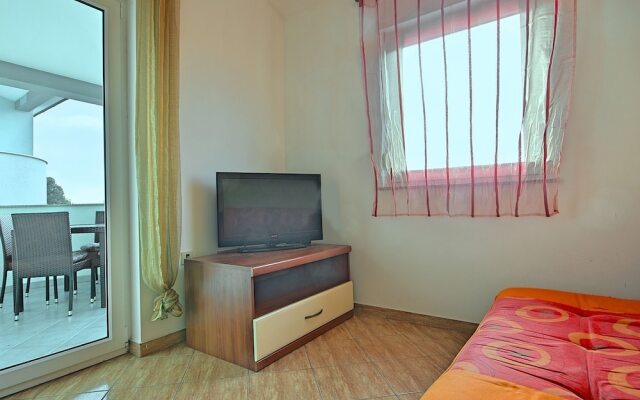 Splendid Apartment in Vodnjan With Swimming Pool