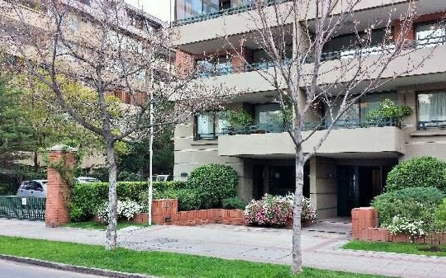 Carmencita St I Classic 1 Bedroom Apartment in El Golf