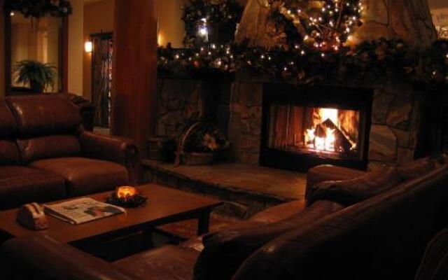 Snow Creek Cabins by Fernie Lodging Co