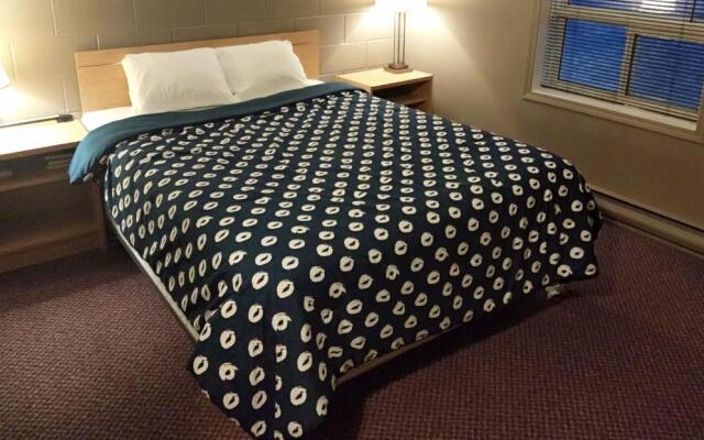 Shoal Lake Motor Inn