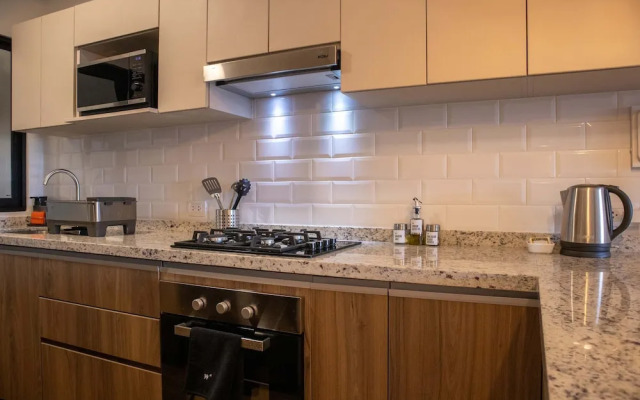 Charming 3BR w Amazing Pool in Miraflores