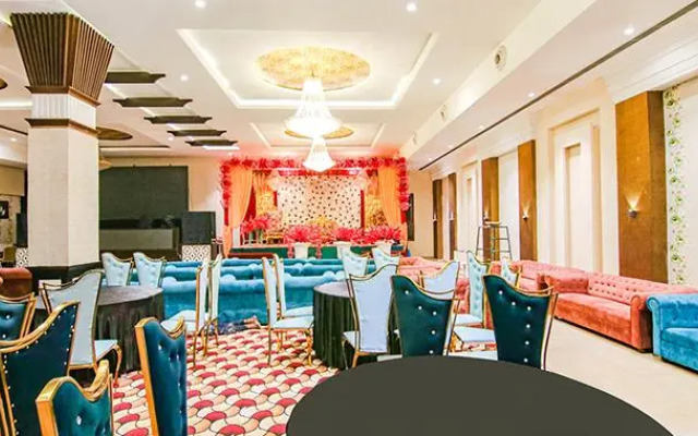 Fabhotel Prime Royal Maple