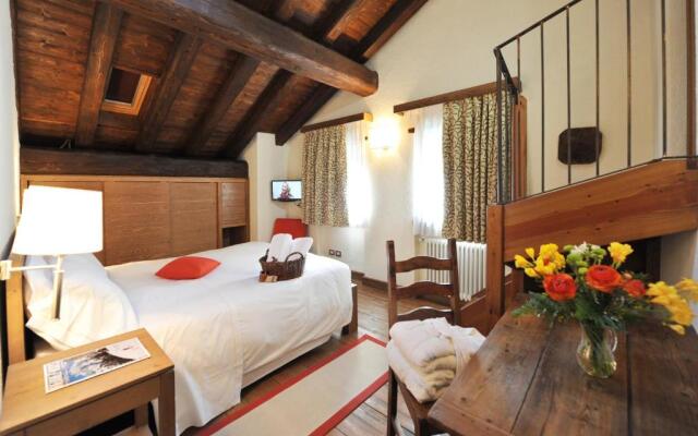 Maison Tissiere Hotel et Cuisine