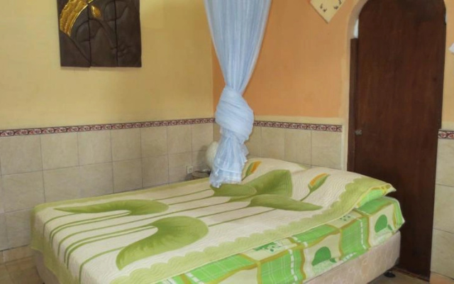 Kubu Made Homestay