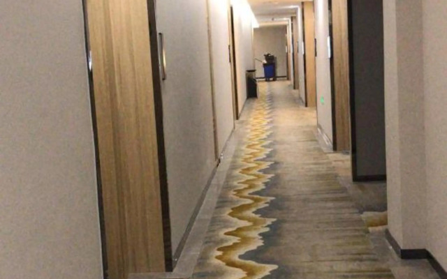 Qingmu selection Hotel (Quanjiao Ronghui Plaza store)