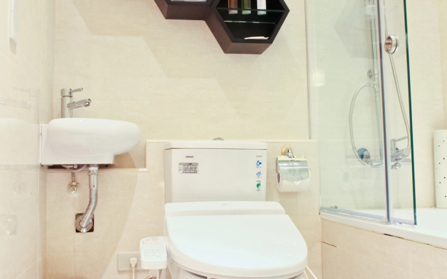 Bee House by Cosmos Creation-Taipei Main Station