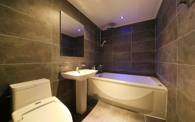 IMT 1 Hotel Wolgot