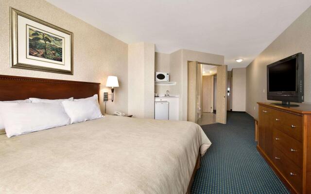 Days Inn by Wyndham Prince Albert