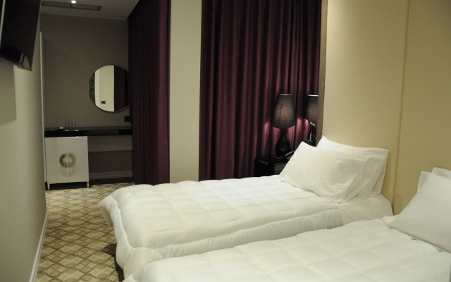 Senator Hotel