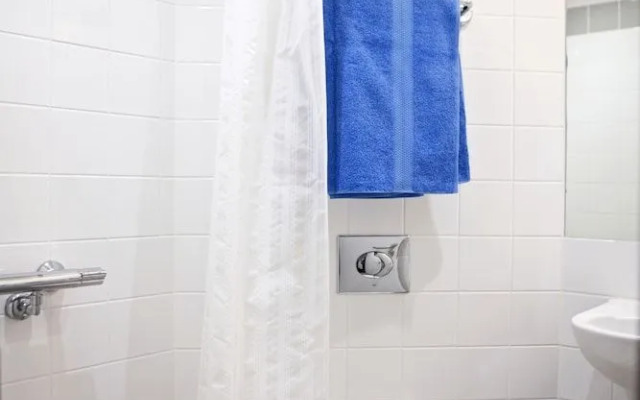 David Russell Apartments