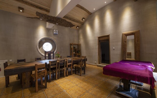 Lotus Mountain Boutique Inn