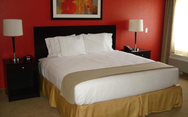 Holiday Inn Express & Suites Ft. Lauderdale N - Exec Airport, an IHG Hotel