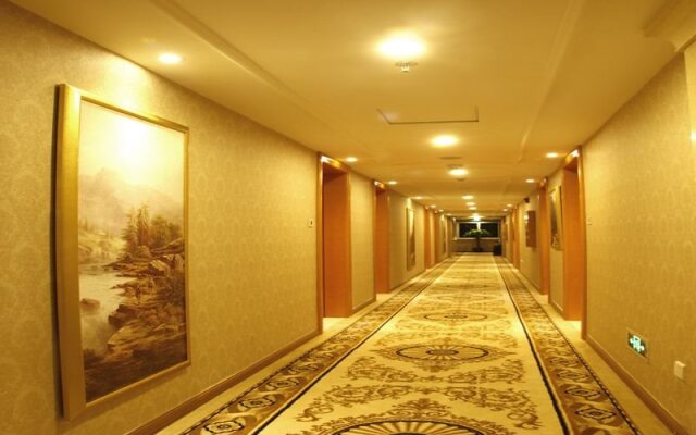 Vienna Hotel Sanya First Market