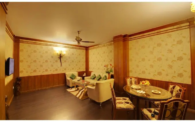 Hotel Babylon International