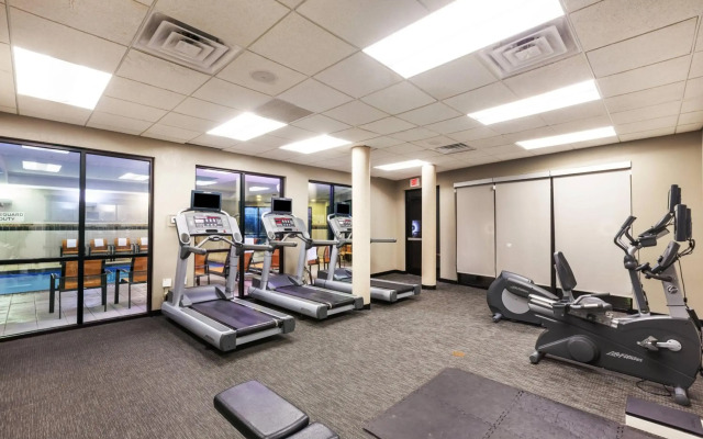 Courtyard by Marriott Tulsa Woodland Hills